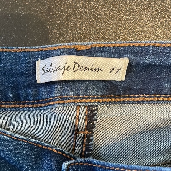 Dark wash bootcut jeans size 11! - Picture 8 of 8